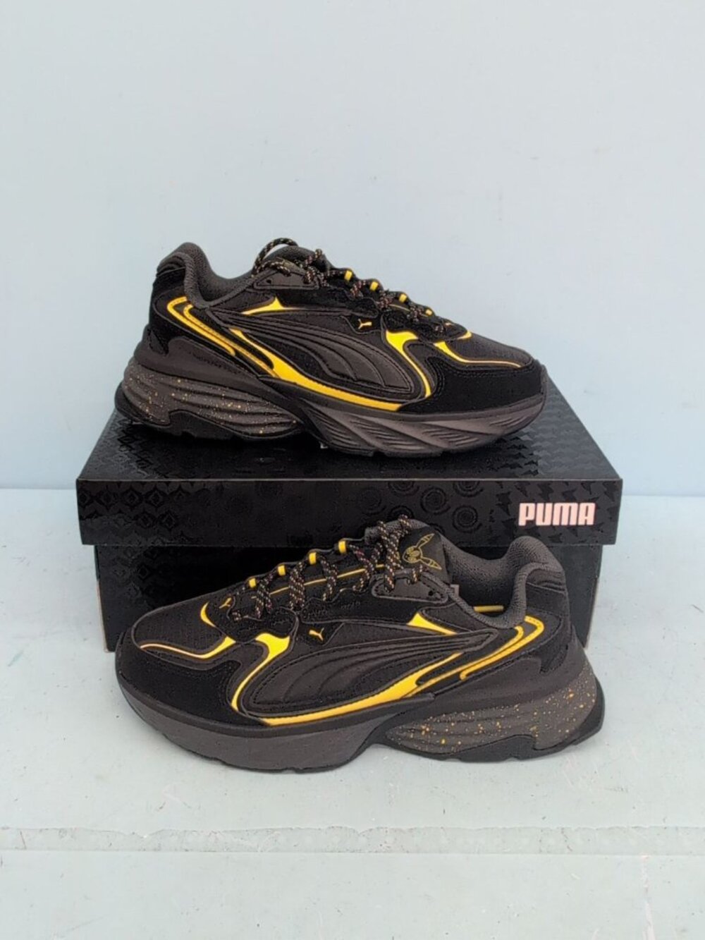Puma x Pokemon Fade Nitro Umbreon Jr Big Kids Sneakers 4 Black Yellow 407018 01